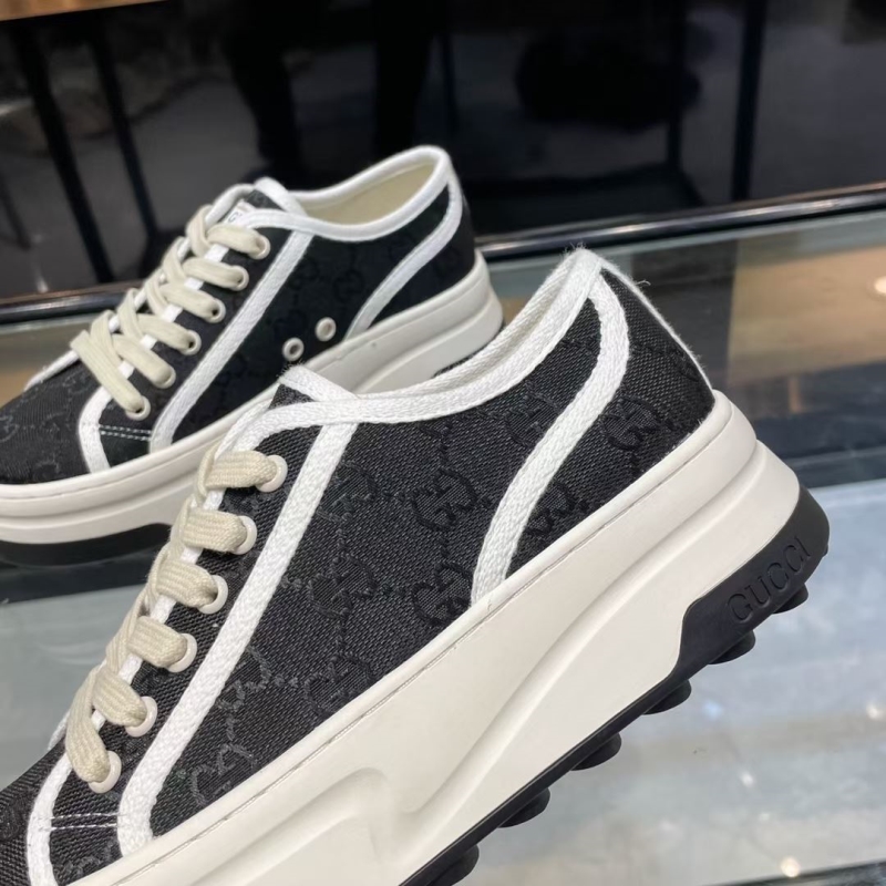 Gucci Casual Shoes